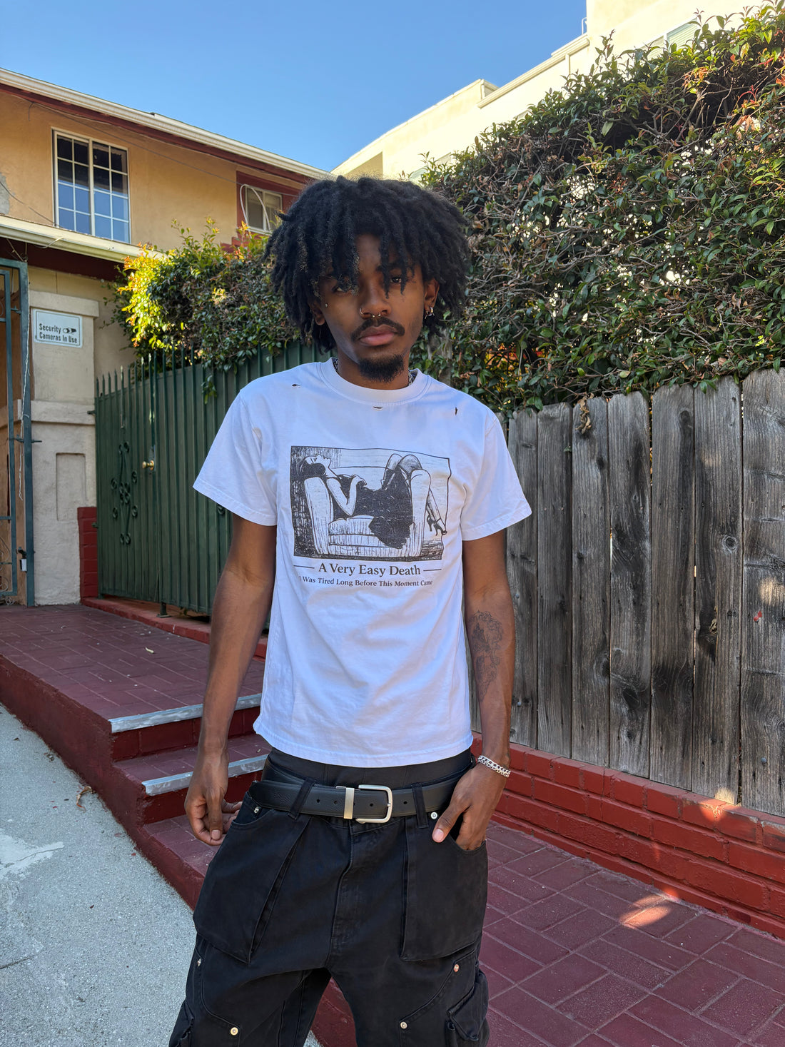 "VERY EASY" TEE